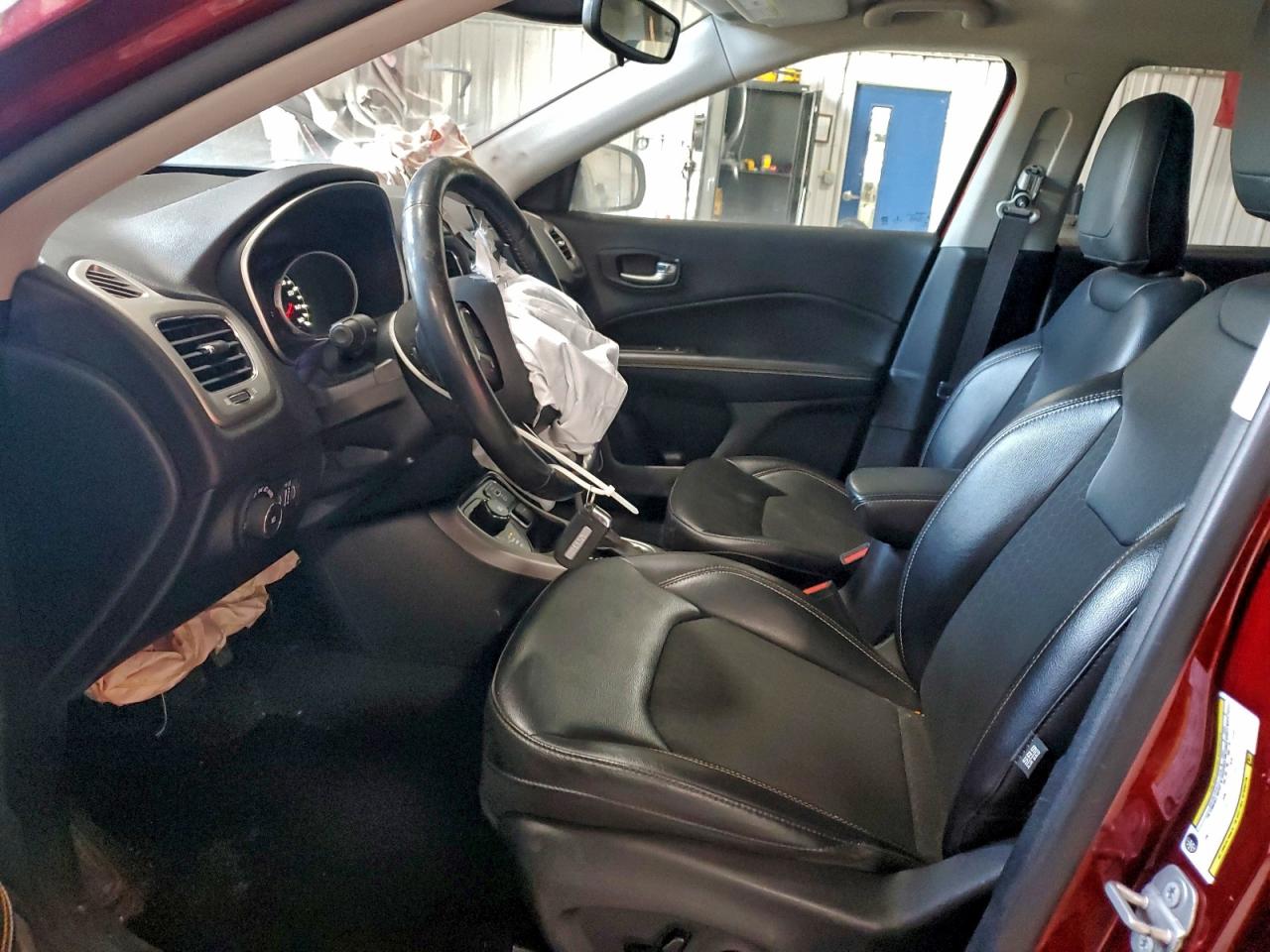 Jeep Compass Latitude Image 7