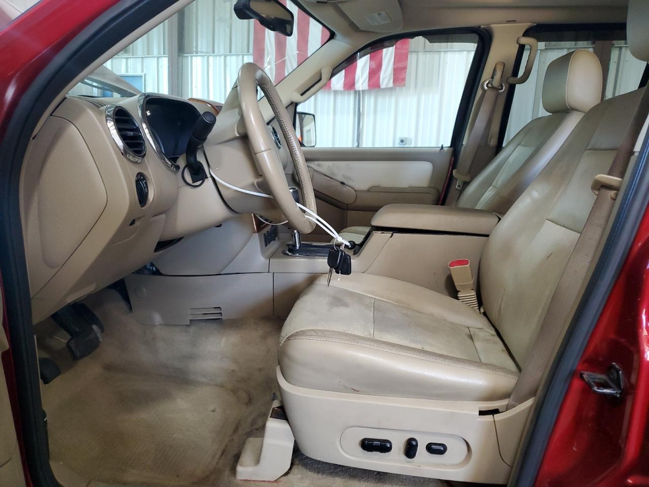 Ford Explorer Eddie Bauer Image 11