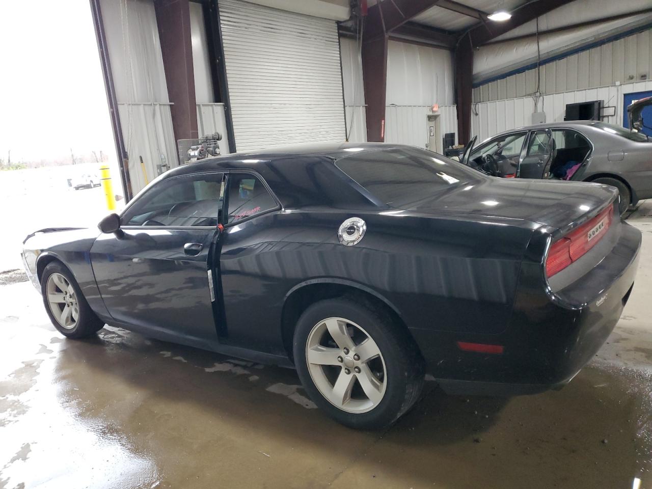 Dodge Challenger Sxt Image 6