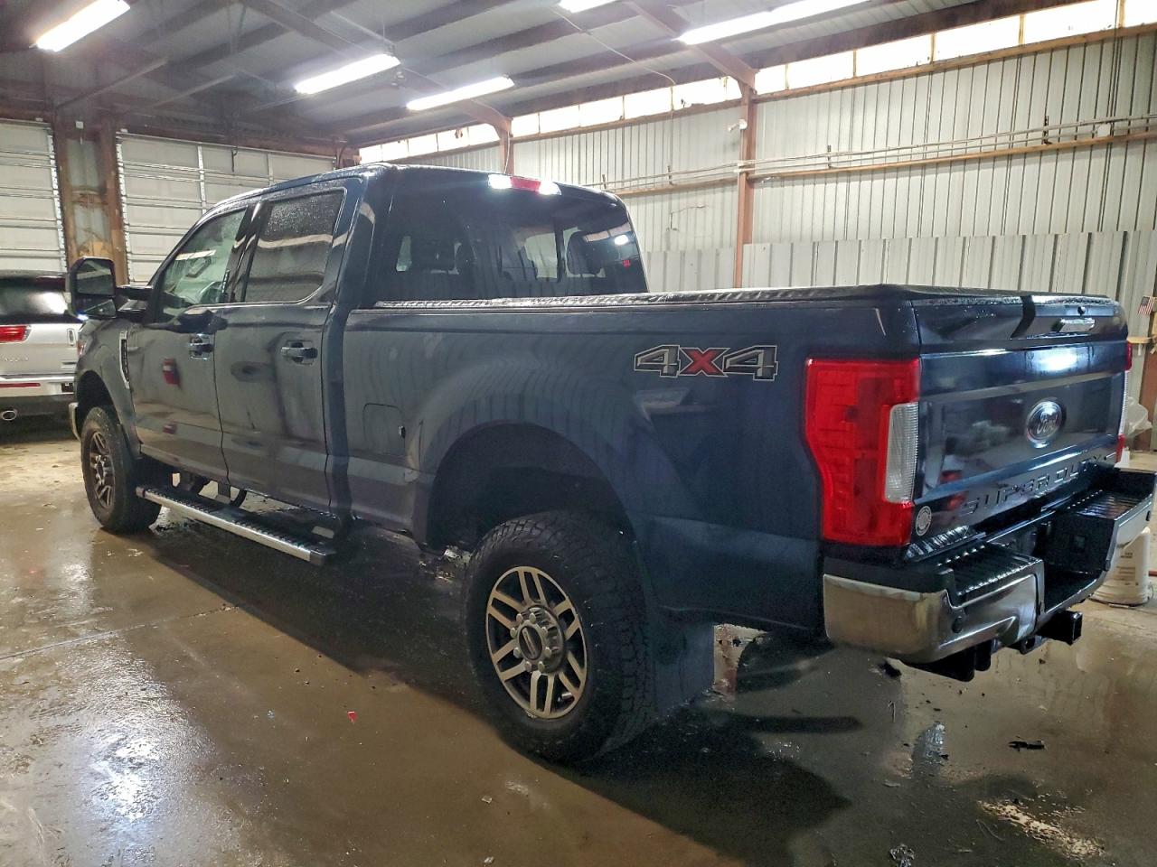 Ford F-250 Super Duty Image 12