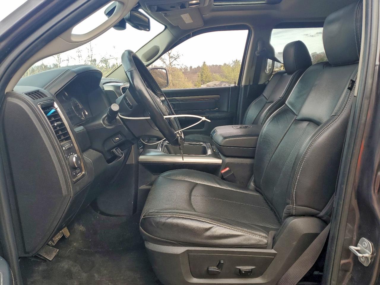 Ram 1500 Sport Image 11