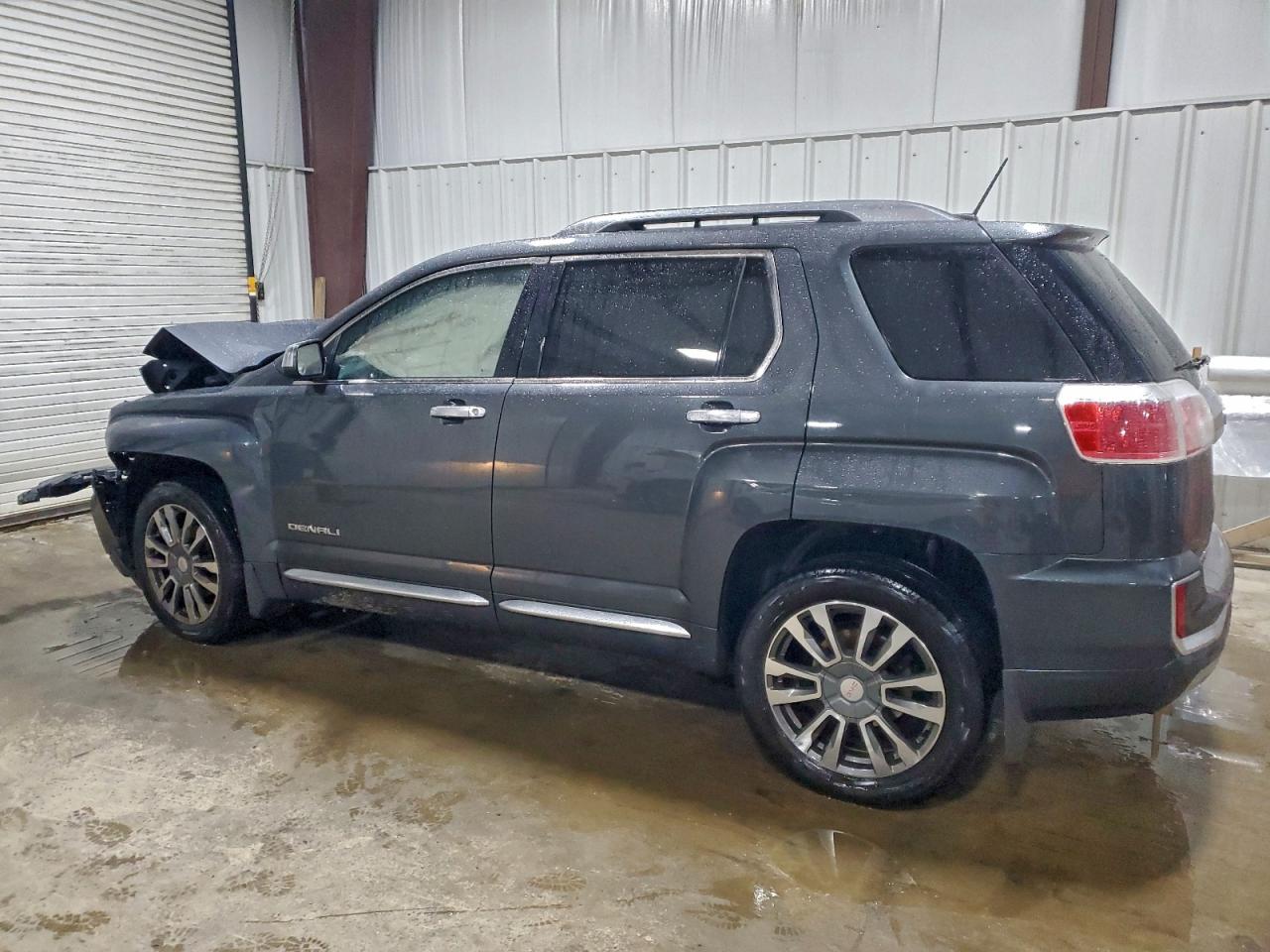 GMC Terrain Denali Image 13