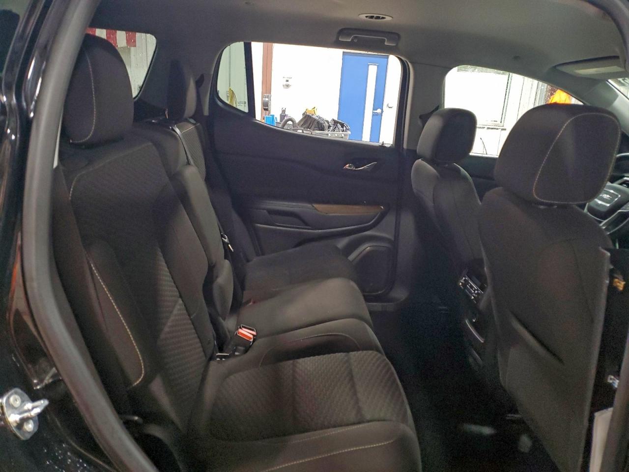 GMC Acadia Sle Image 9