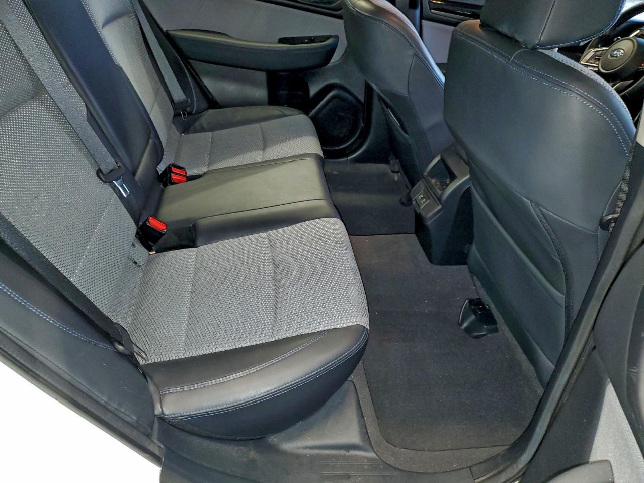 Subaru Legacy Sport Image 7