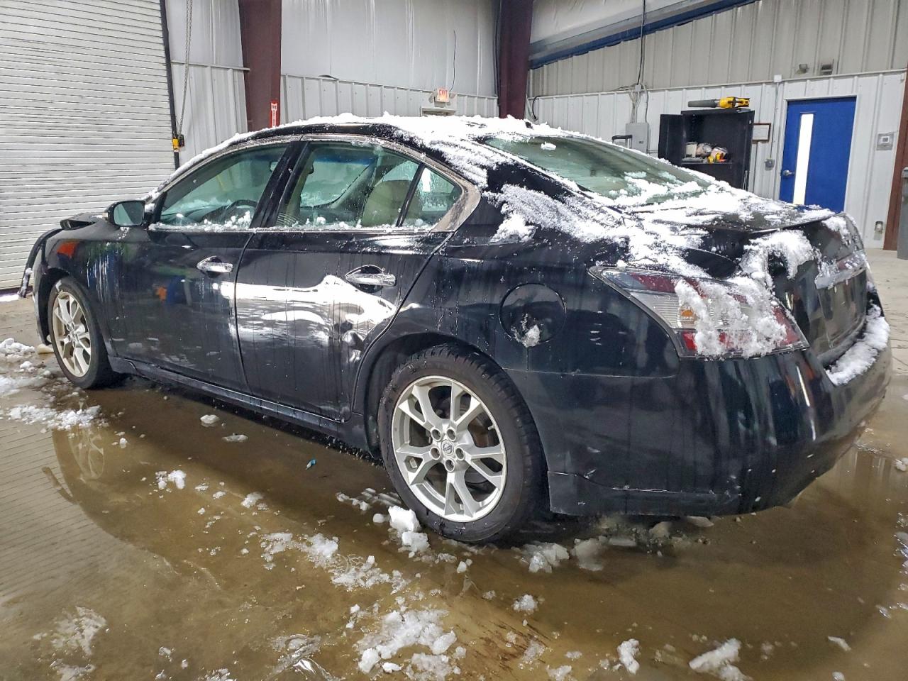 Nissan Maxima S Image 9