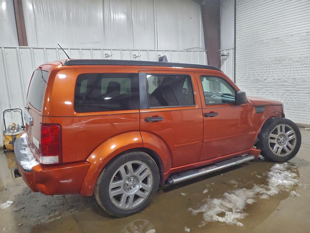 Dodge Nitro R/t Image 13