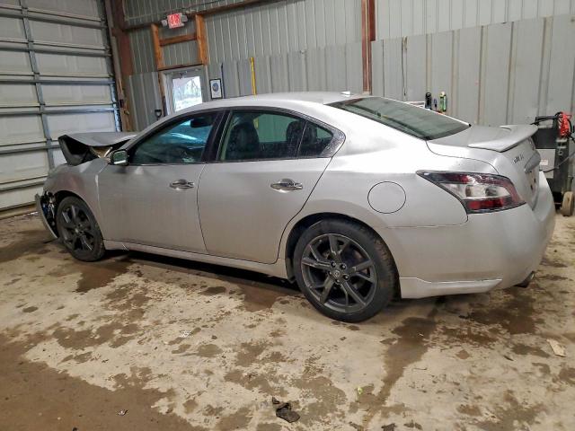 Nissan Maxima S Image 3