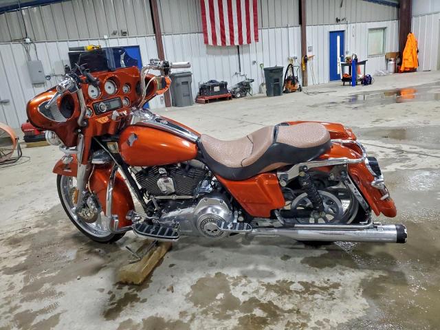 Harley-Davidson Fl Image 3