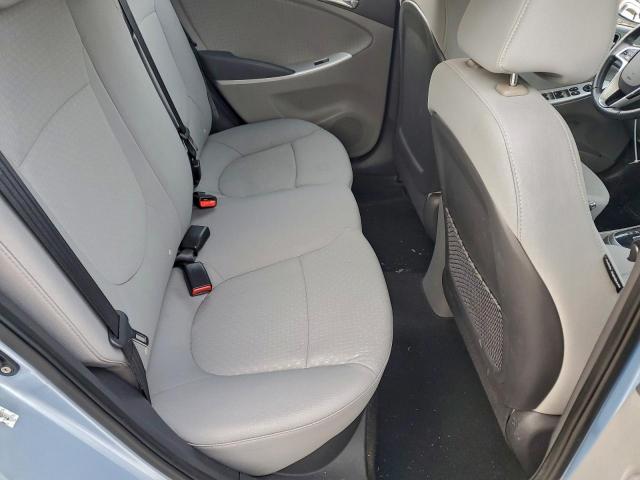 Hyundai ACCENT Gls Image 9