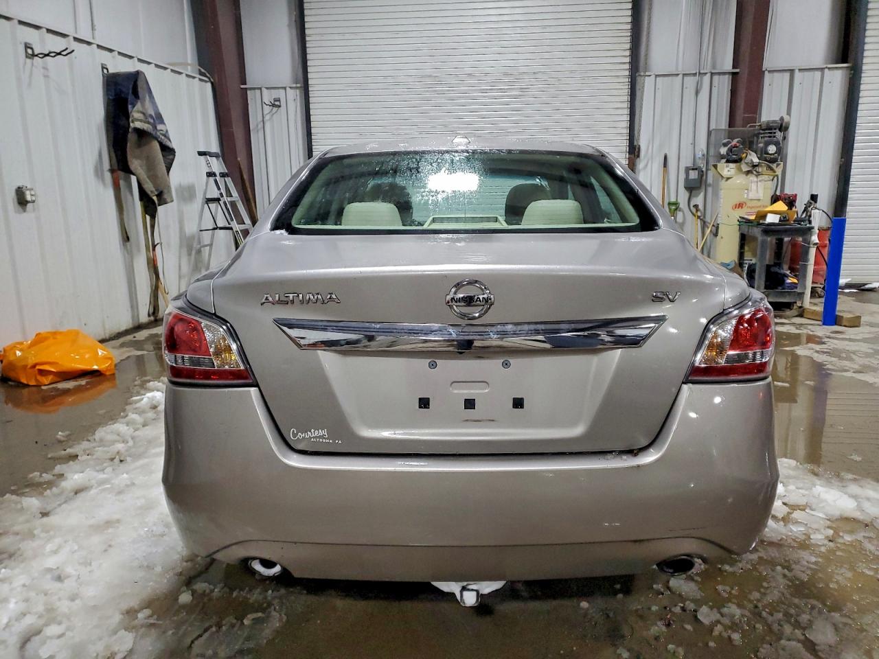 Nissan Altima 2.5 Image 3