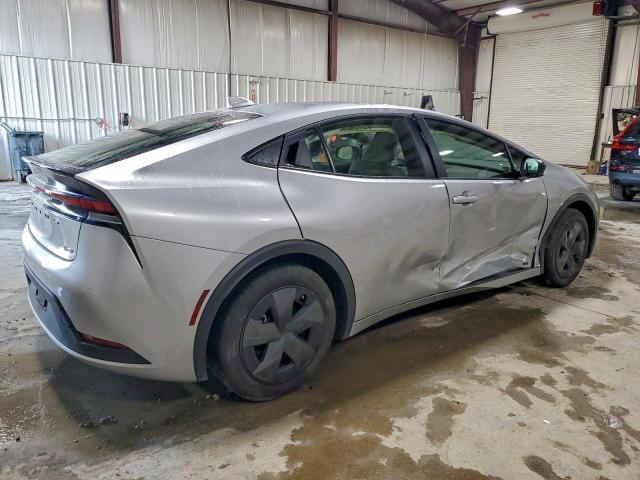 Toyota Prius Le Image 8