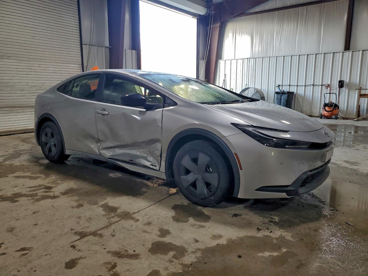 Toyota Prius Le Image 5