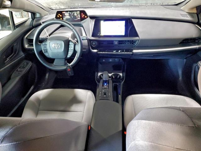 Toyota Prius Le Image 12