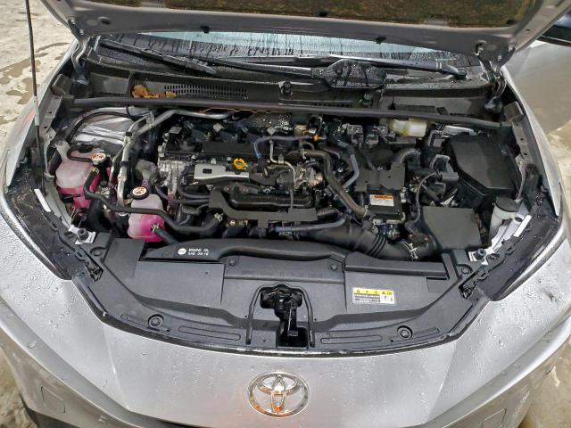 Toyota Prius Le Image 4