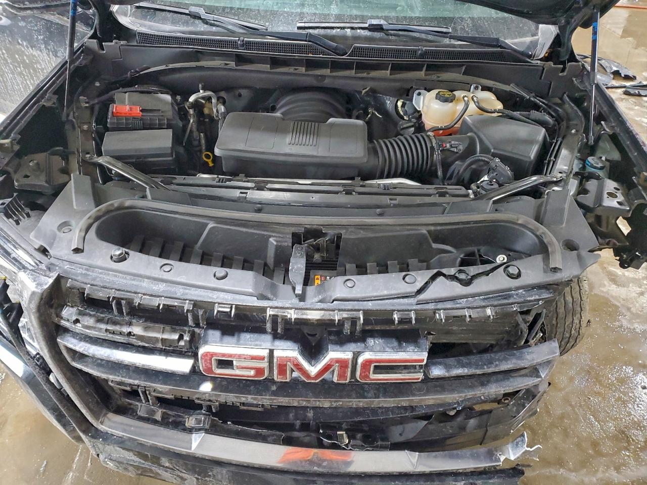 GMC Yukon At4 Image 11