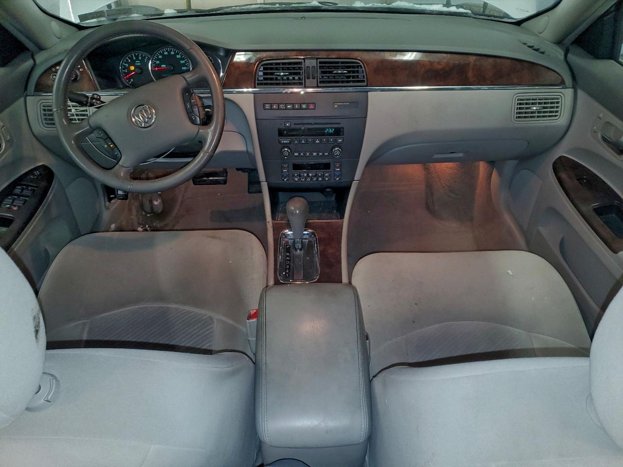 Buick LaCrosse Cx Image 10