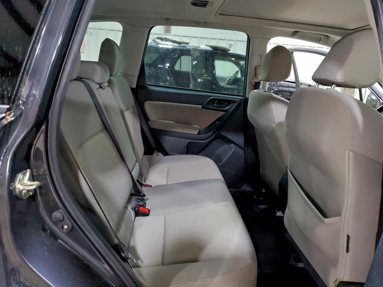 Subaru Forester 2.5i Premium Image 10