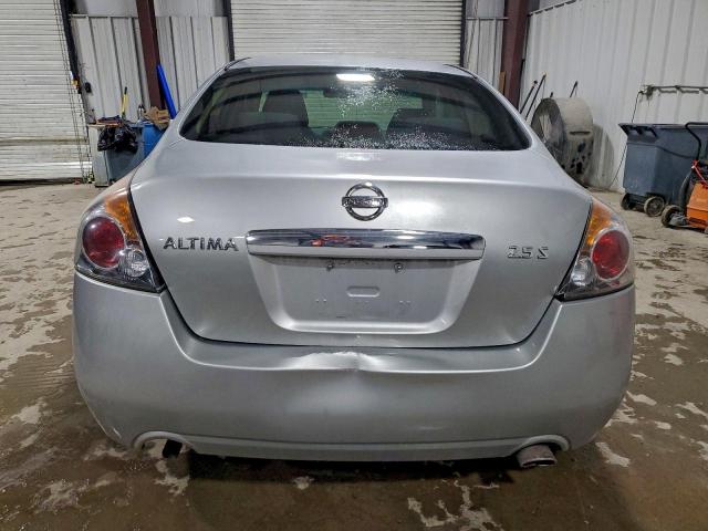 Nissan Altima 2.5 Image 6