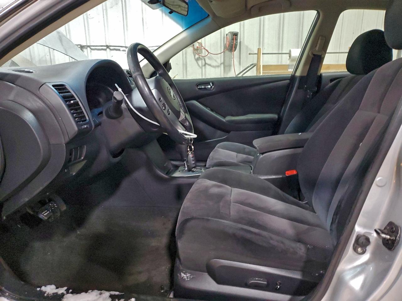 Nissan Altima 2.5 Image 5