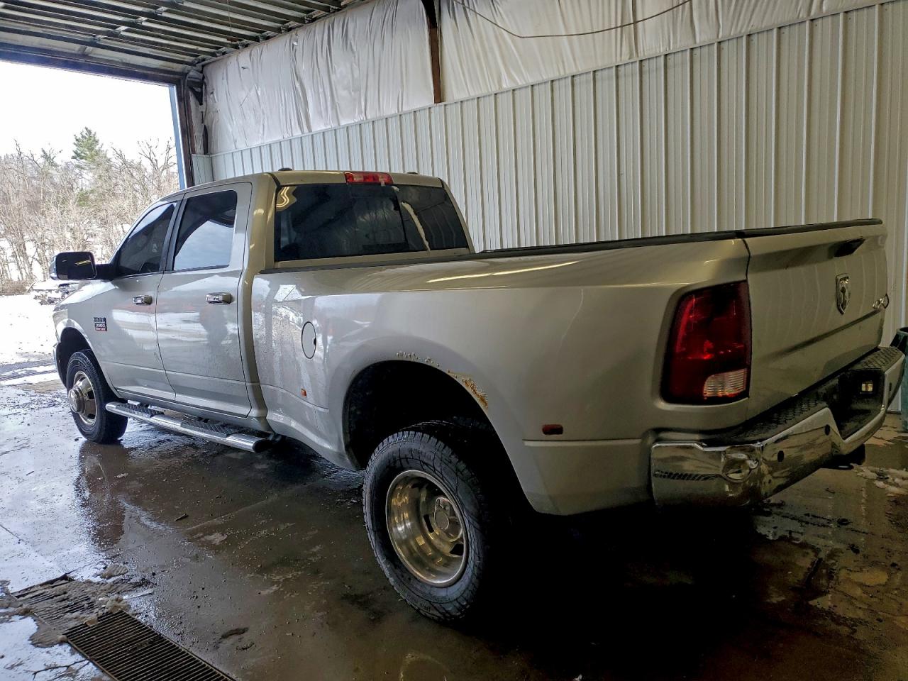 Dodge Ram 3500 Image 13