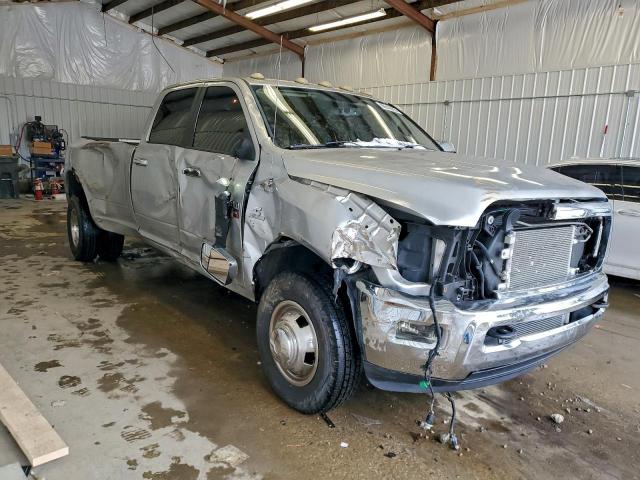 Dodge Ram 3500 Image 3