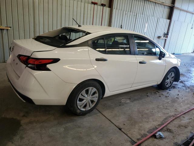 Nissan Versa S Image 3