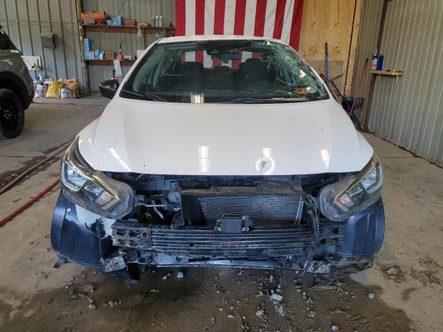 Nissan Versa S Image 11