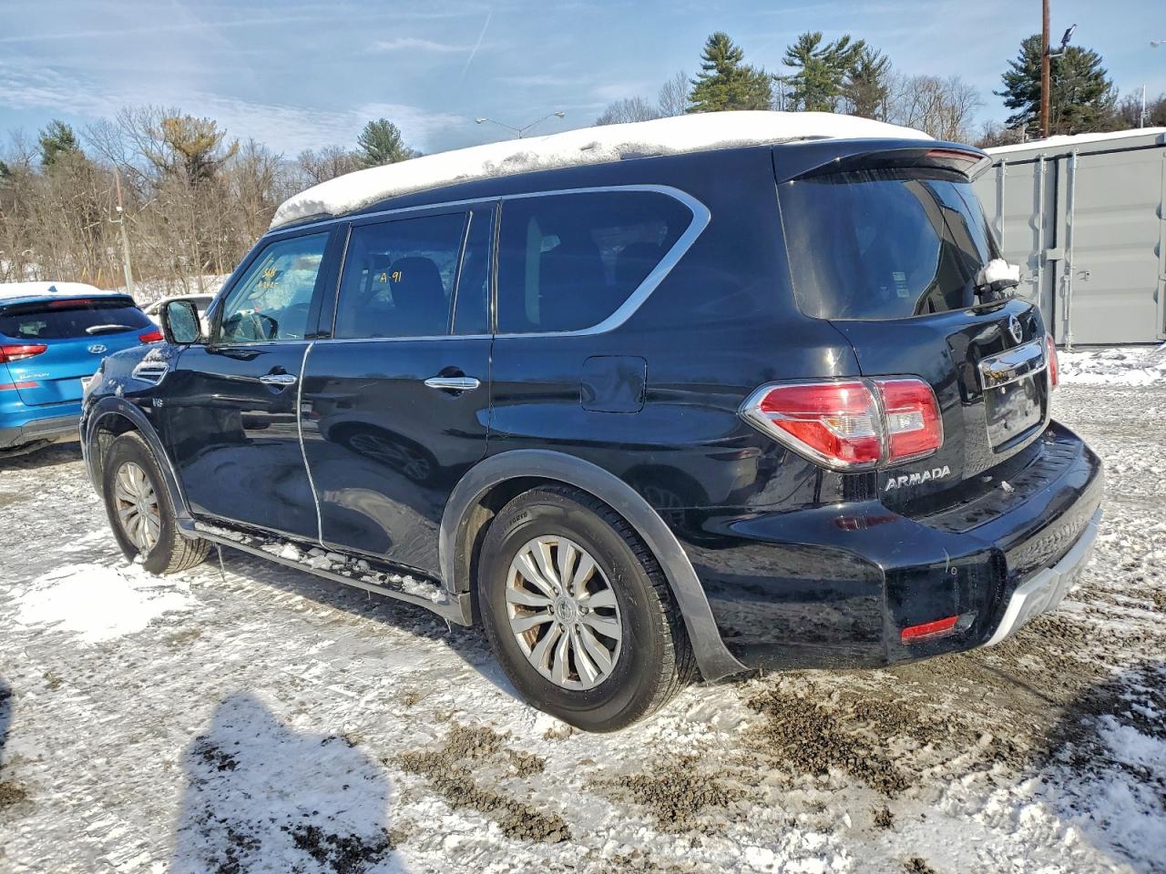 Nissan Armada Sv Image 4