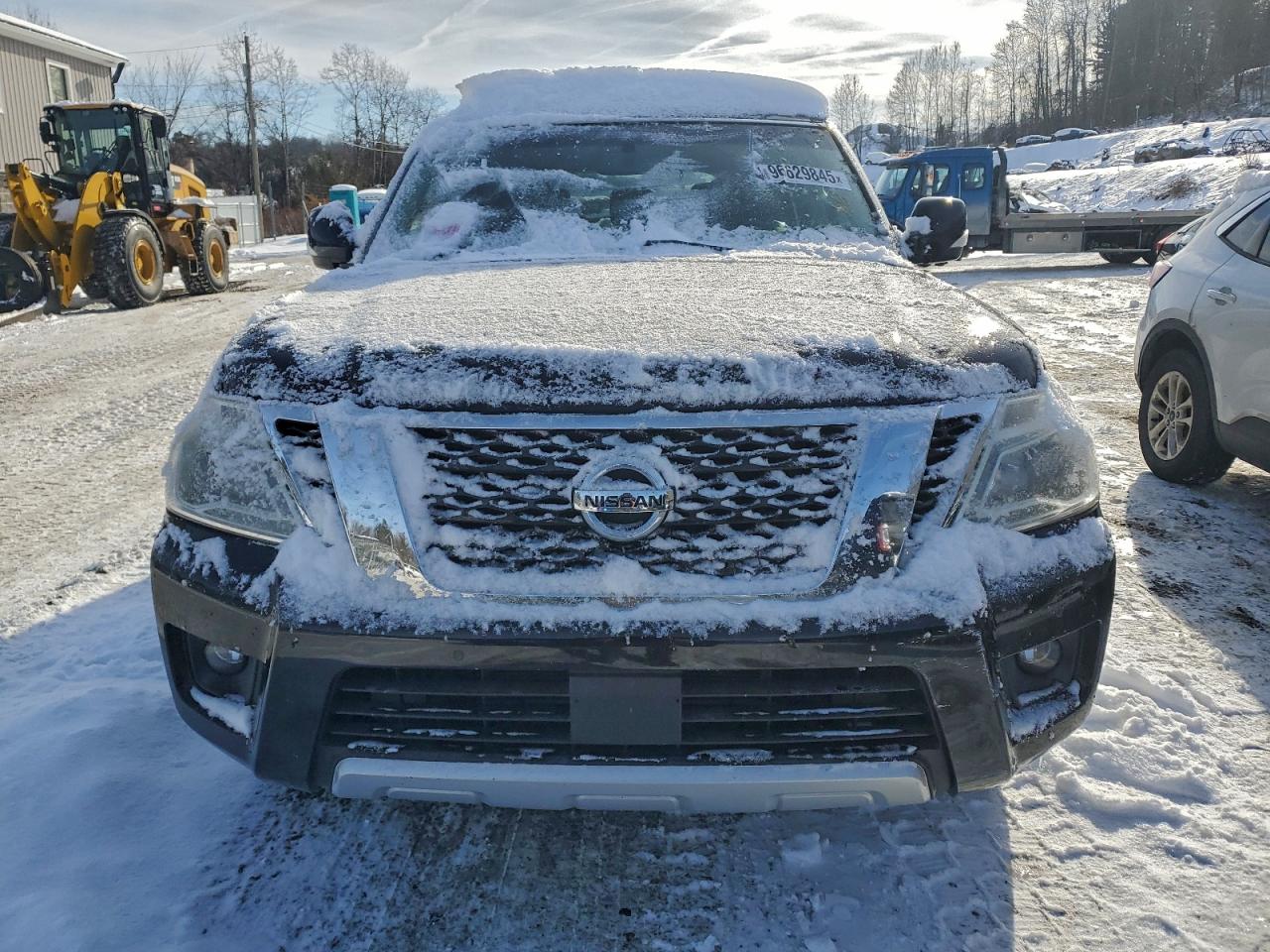 Nissan Armada Sv Image 6