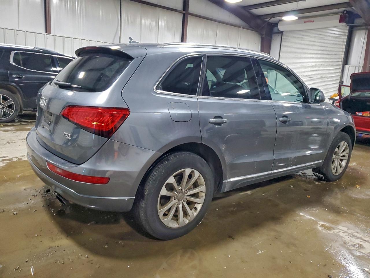 Audi Q5 Premium Plus Image 2