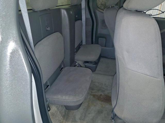 Nissan Frontier S Image 8