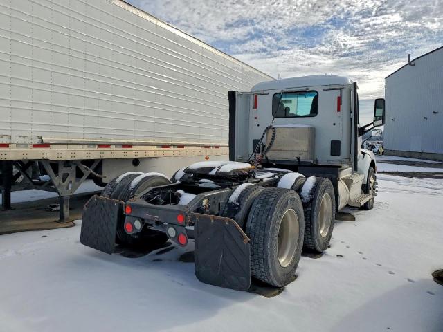 Peterbilt 579 Image 3