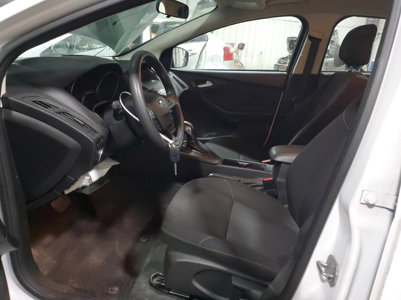 Ford Focus Se Image 11