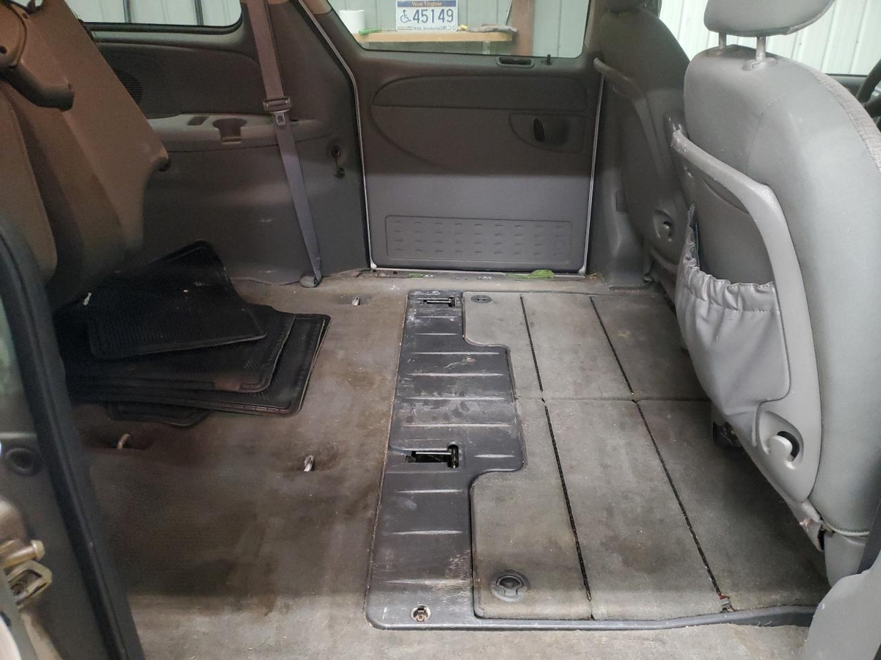 Dodge Caravan Se Image 8
