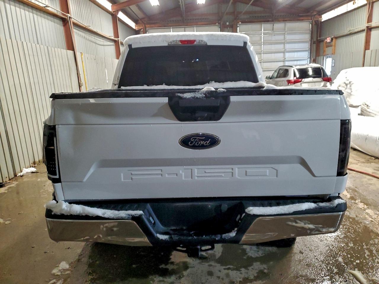 Ford F-150 Supercrew Image 6