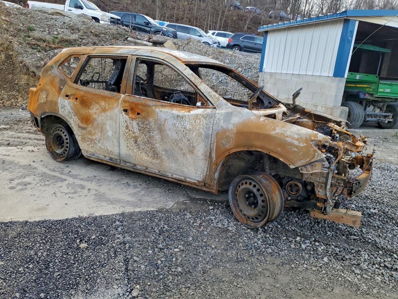 Nissan Rogue S Image 8