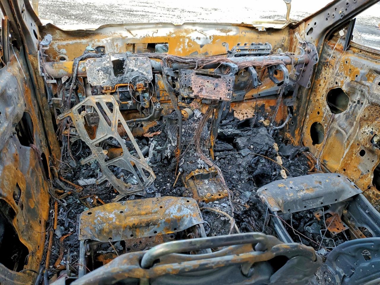 Nissan Rogue S Image 2