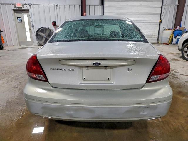 Ford Taurus Se Image 3