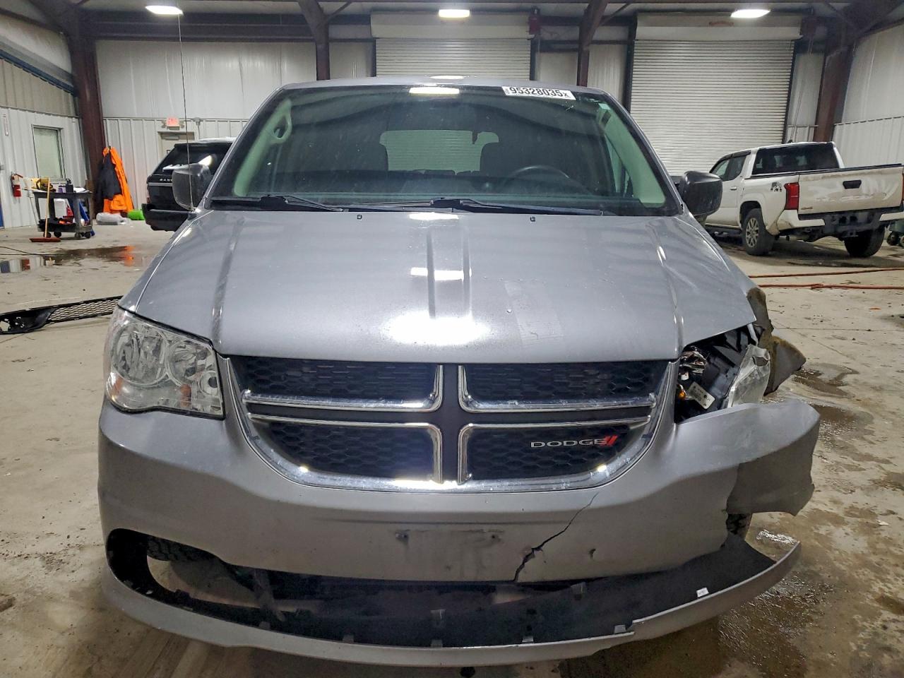 Dodge Caravan Se Image 4