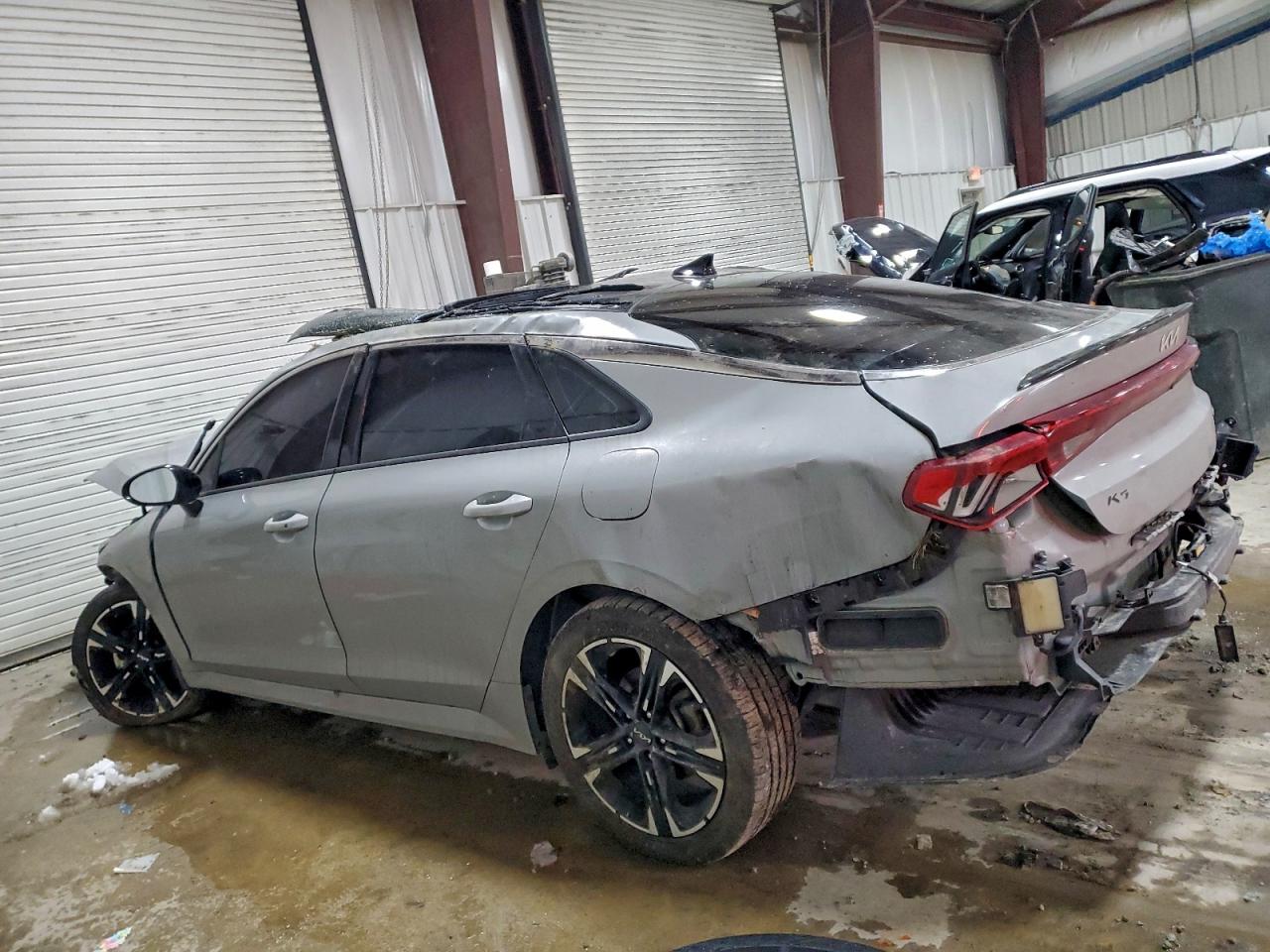 Kia K5 Gt Line Image 2