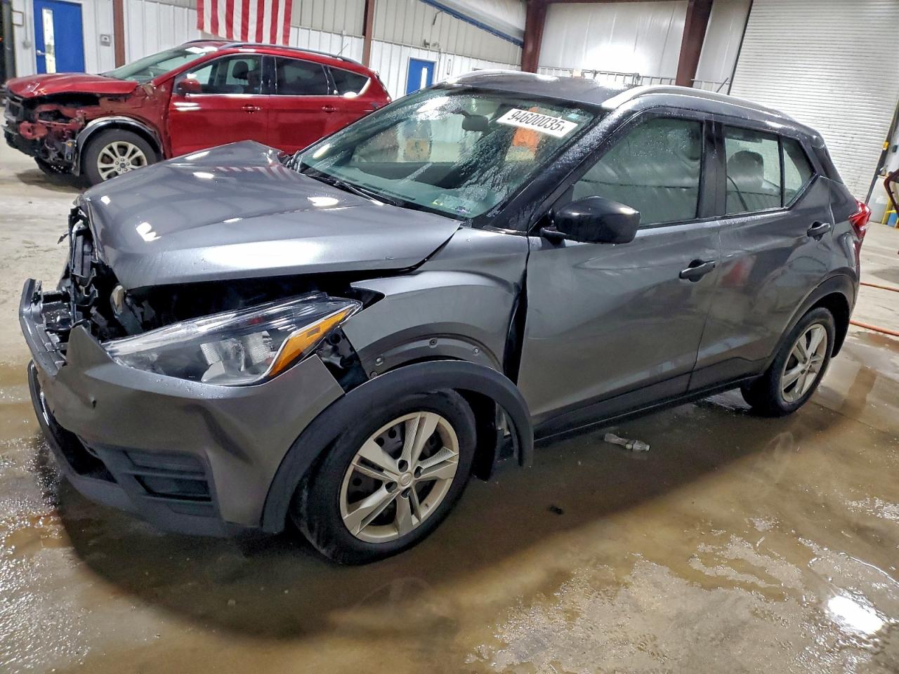 Nissan Kicks S Image 1