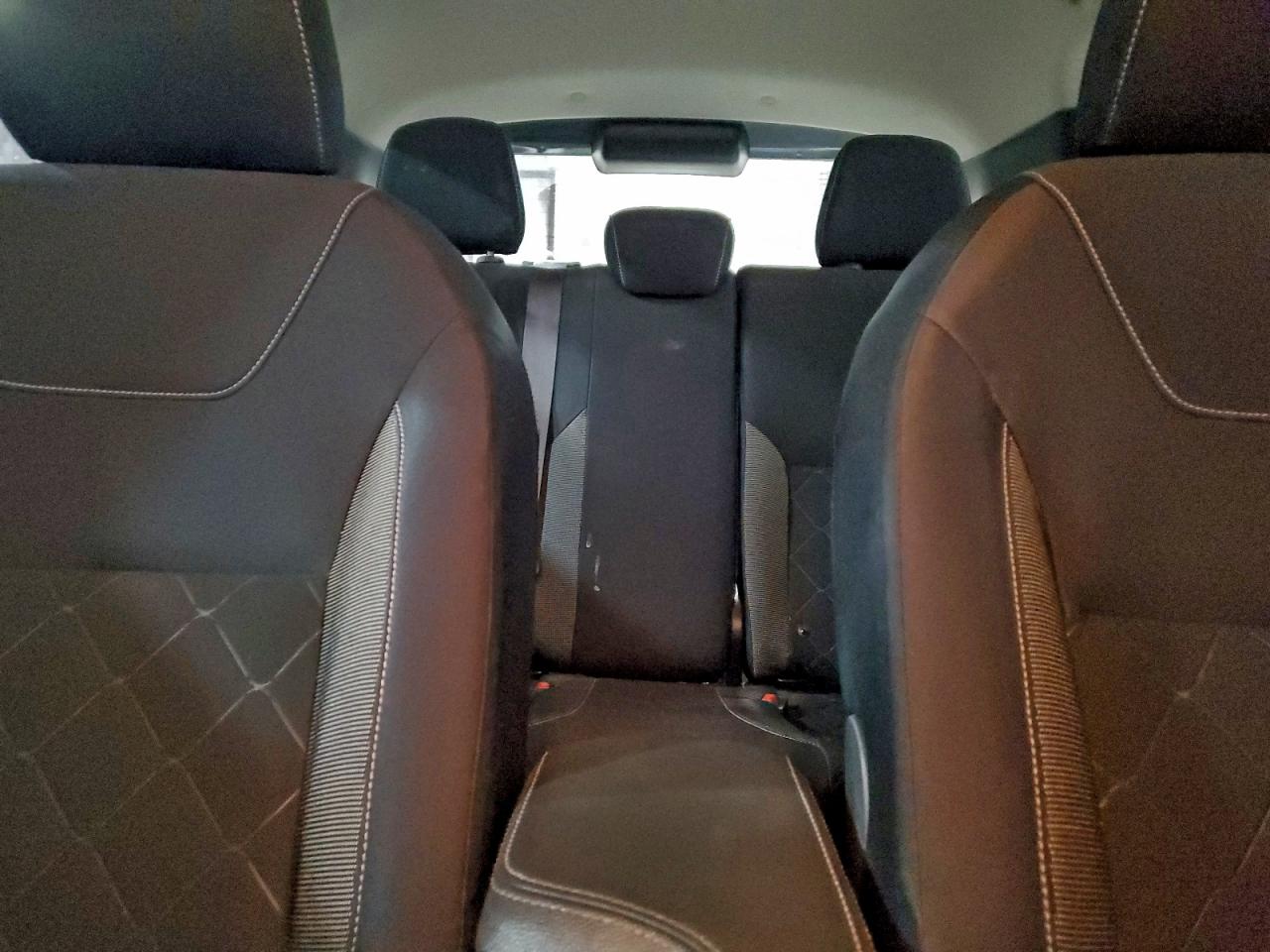 Nissan Kicks S Image 4