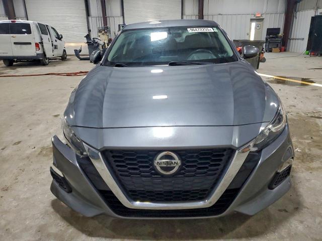 Nissan Altima S Image 12