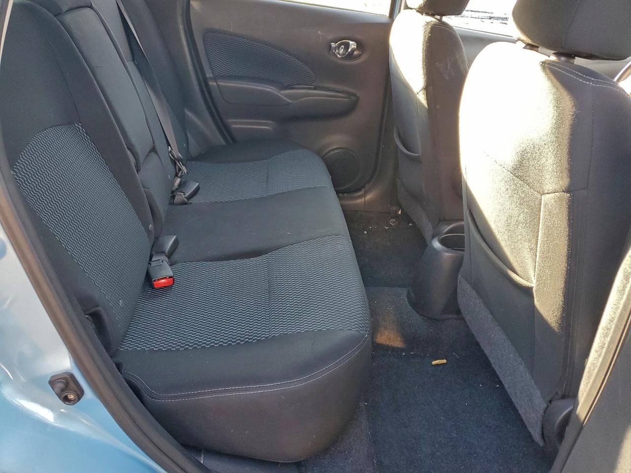 Nissan Versa S Image 11