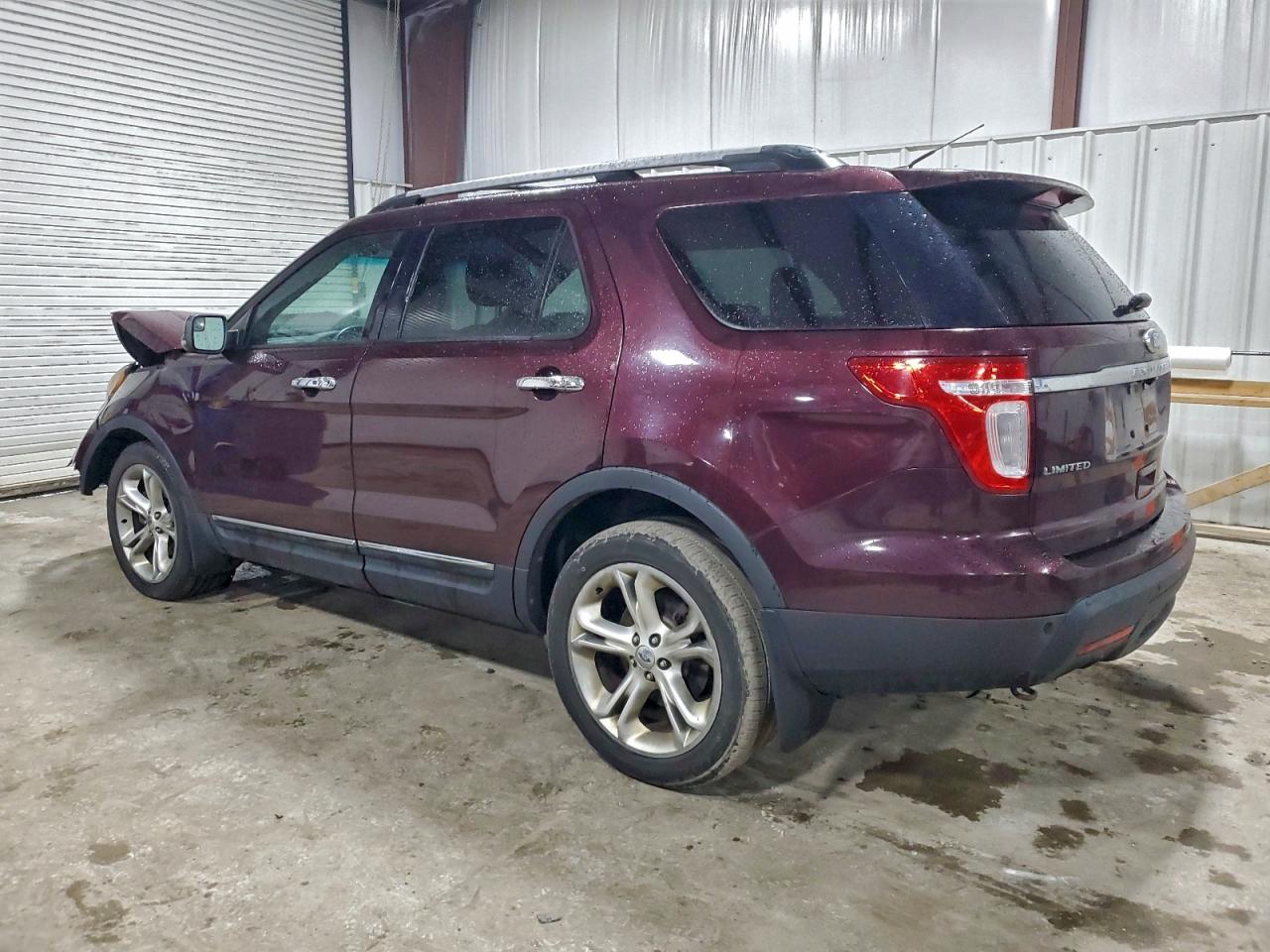 Ford Explorer Limited Image 4