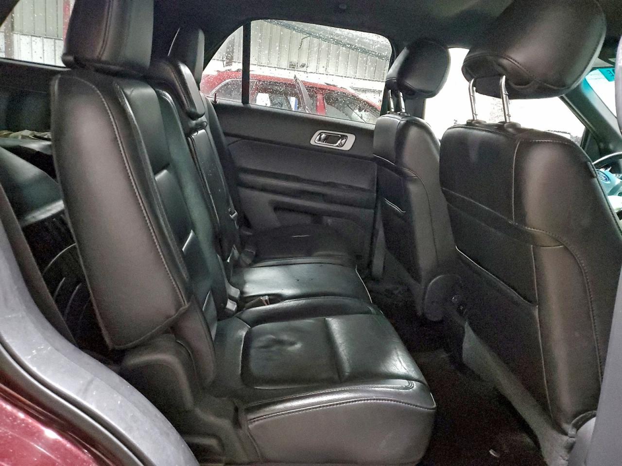 Ford Explorer Limited Image 8