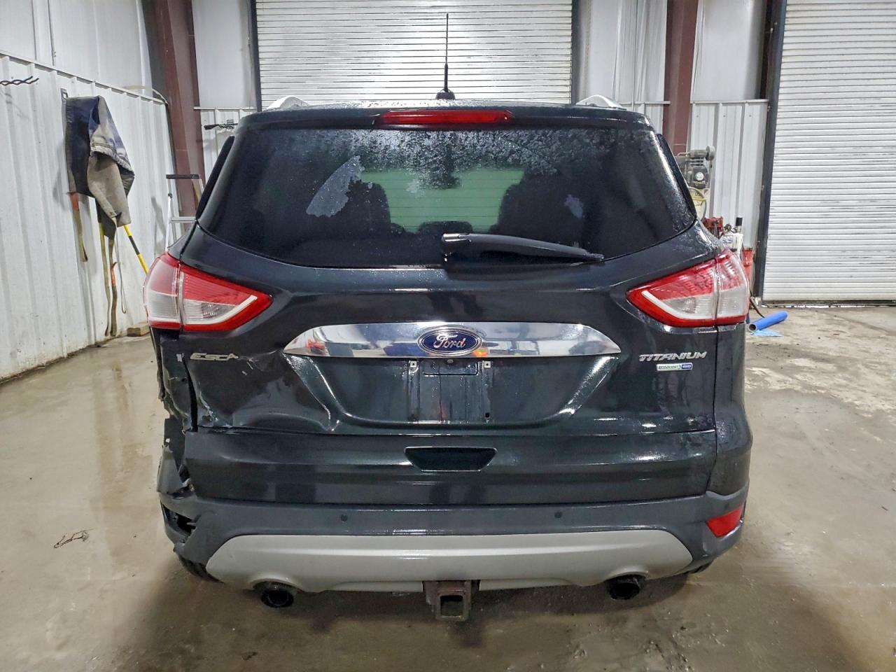 Ford Escape Titanium Image 10