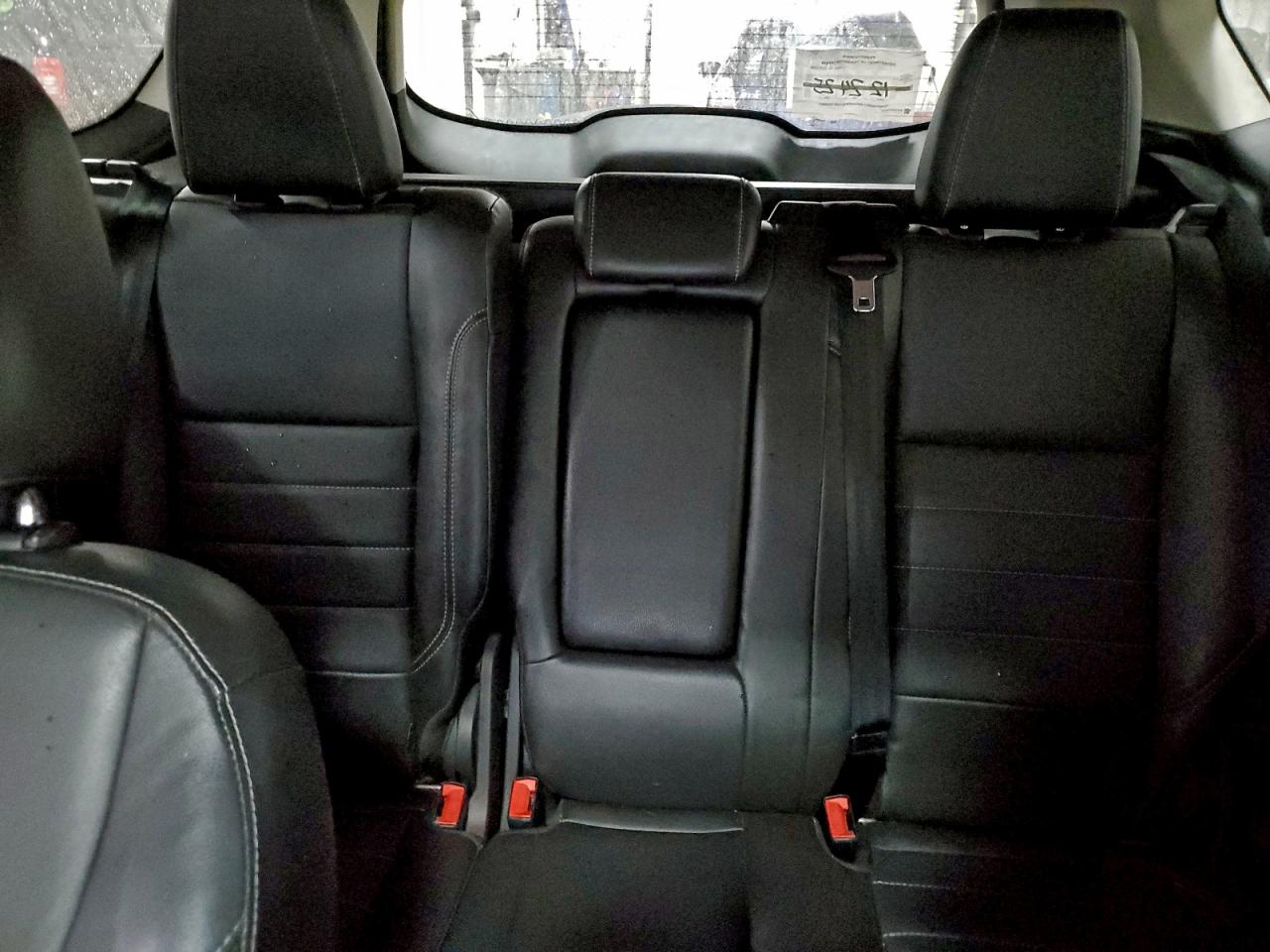 Ford Escape Titanium Image 9