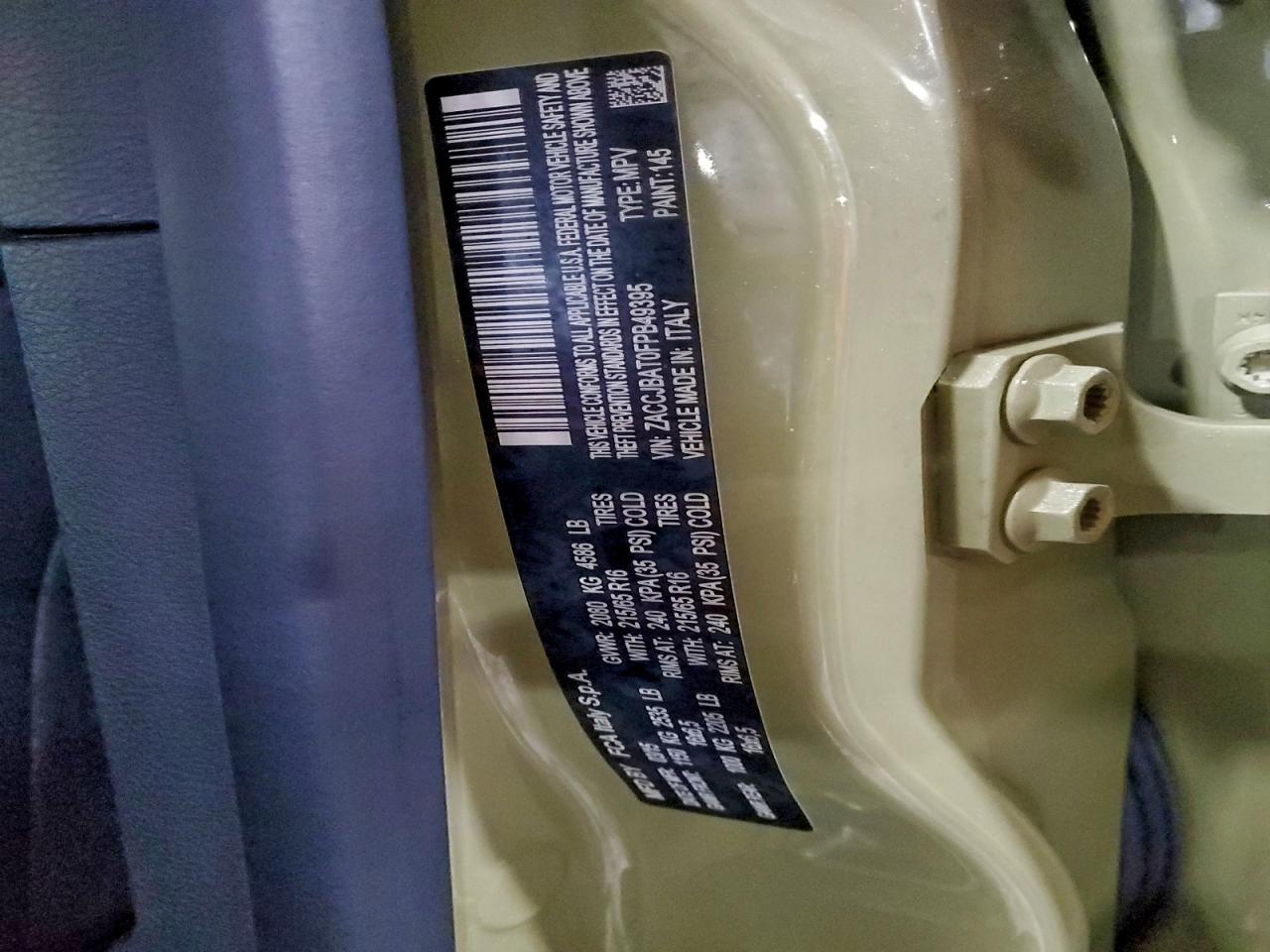 Jeep Renegade Sport Image 8