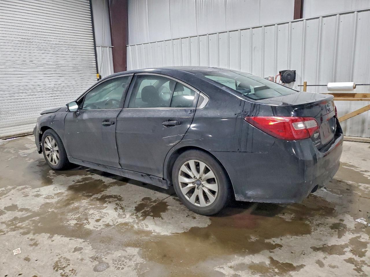Subaru Legacy 2.5i Premium Image 4